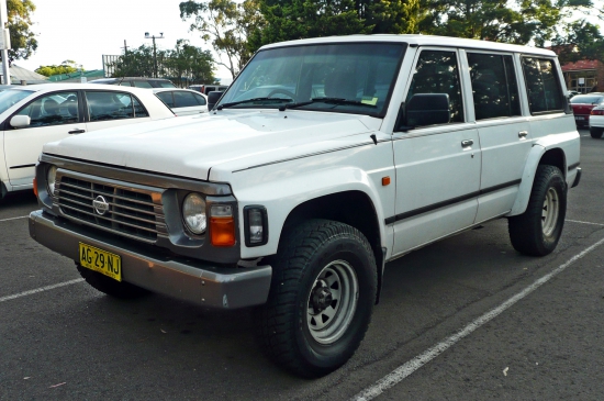 Nissan Patrol Fourth generation (Y60; 1987–1997)