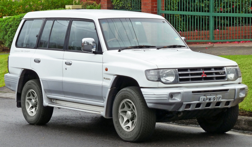 Mitsubishi Pajero Second generation (1991–1999)